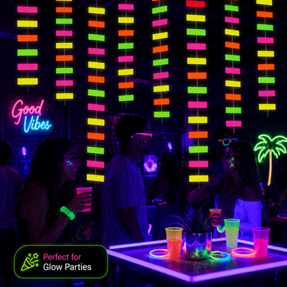 UV Glow Stripe Garland - Glow In The Dark - Over 5 - Wanna Party - lifestyle