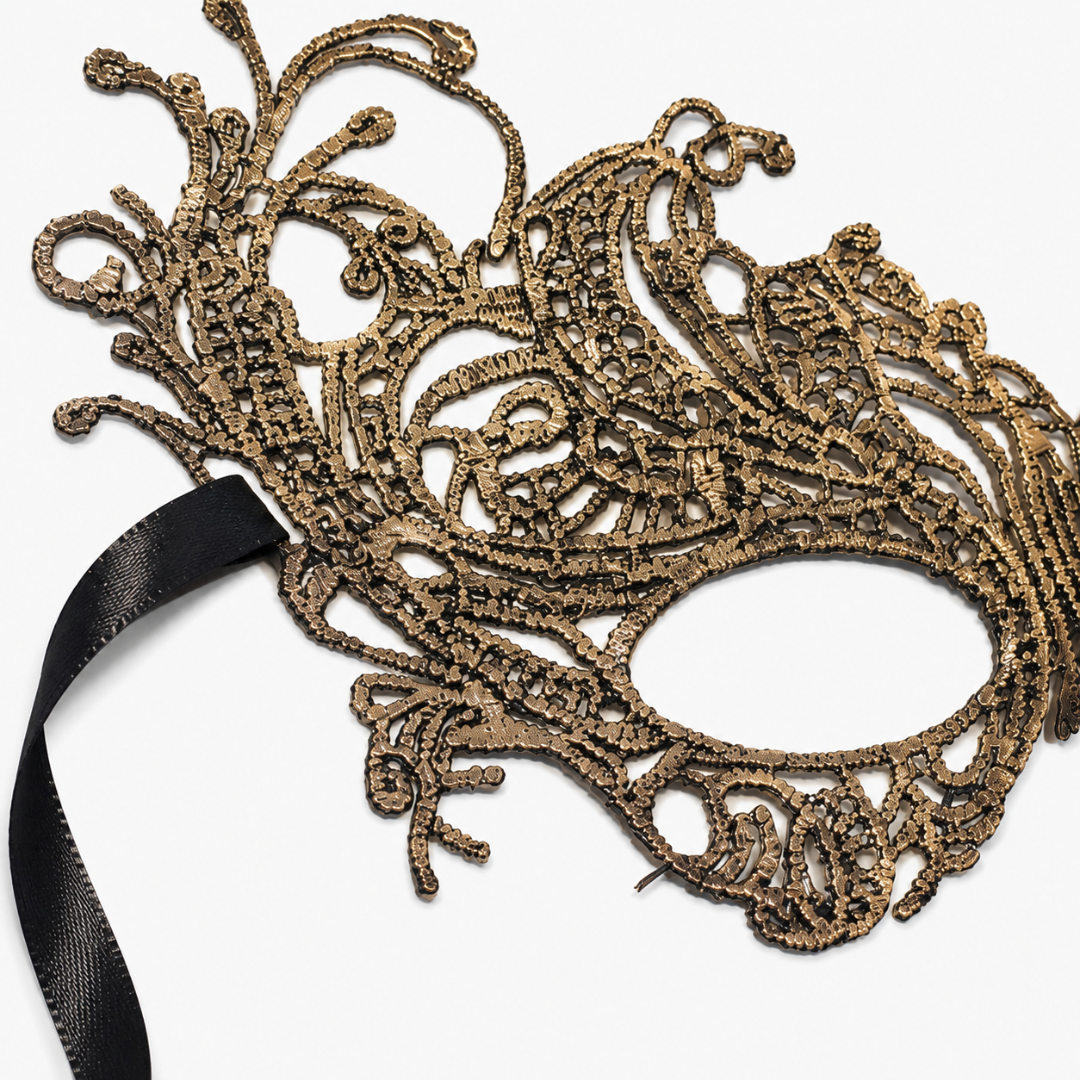 Golden Net Mask for Young Adults